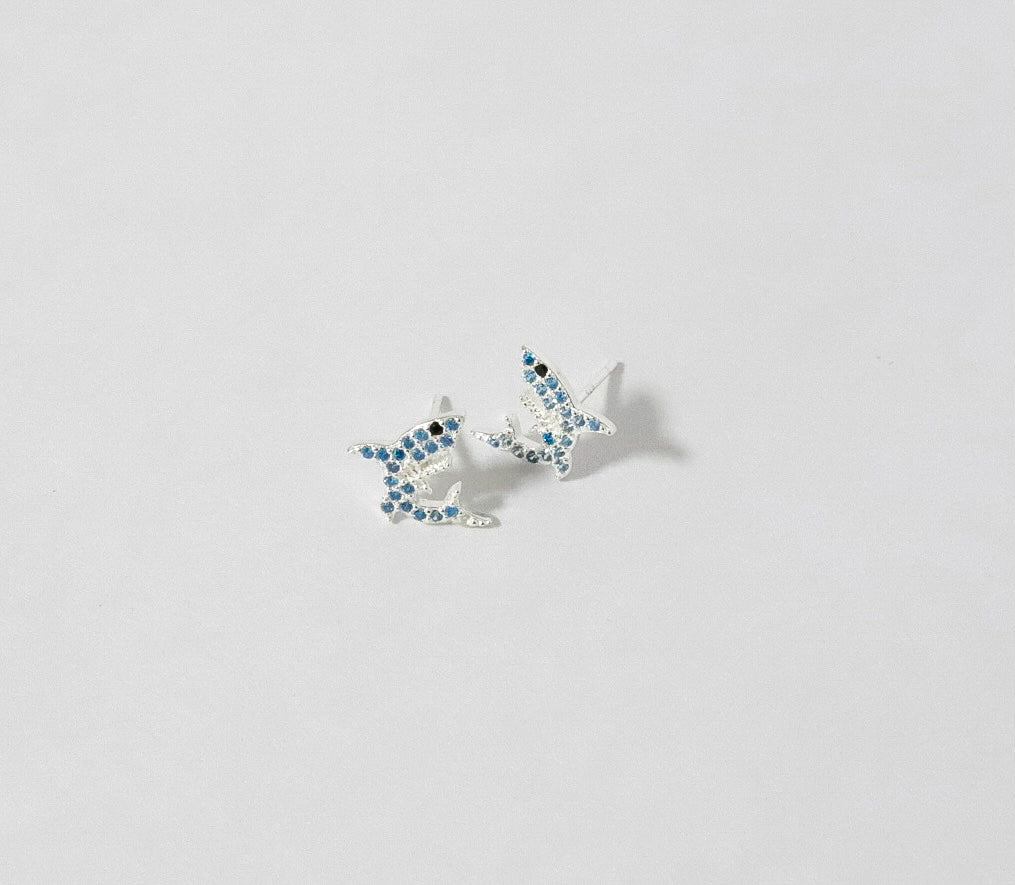 Aretes Plata S925 Fementi Mini Tiburón