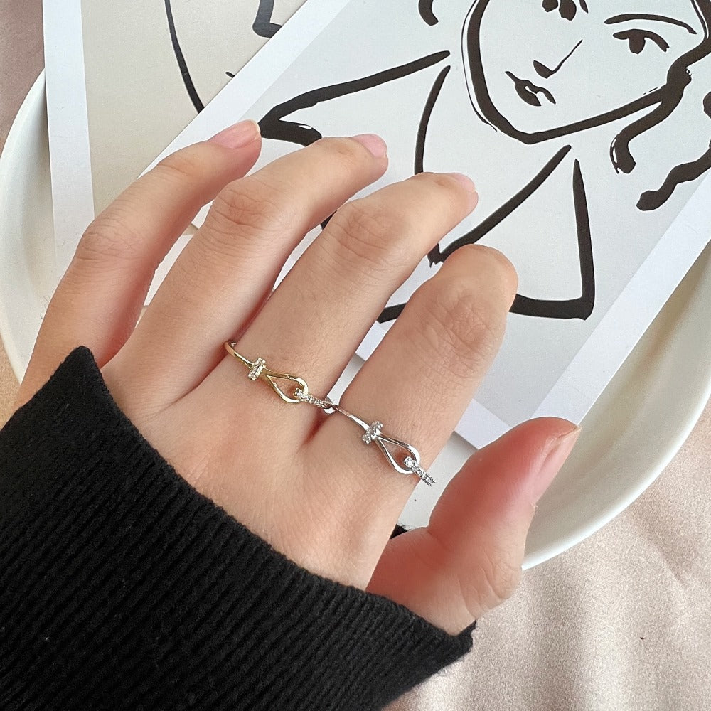 Anillo Plata S925 Fementi Minimalista con Circones